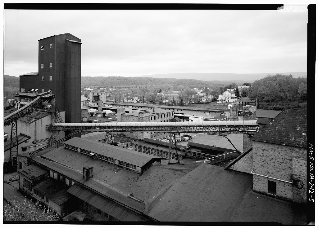 Harbison-Walker plant viewed from the elevator building